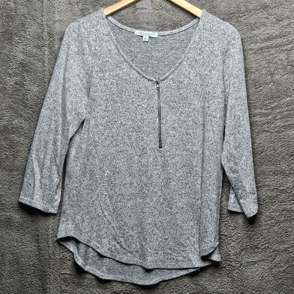 Green Envelope V-Neck Shirt Front Zipper 3/4 Sleeve